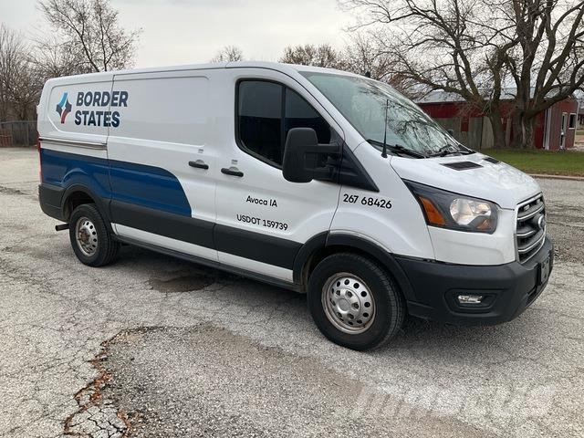 Ford  شاحنات ذات هيكل صندوقي