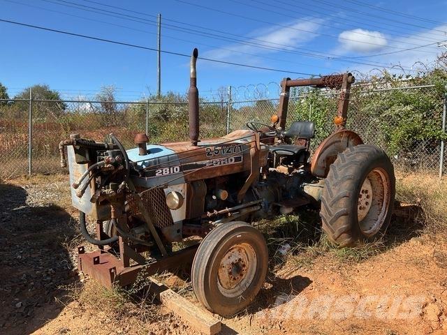 Ford 2810 جرارات مدمجة