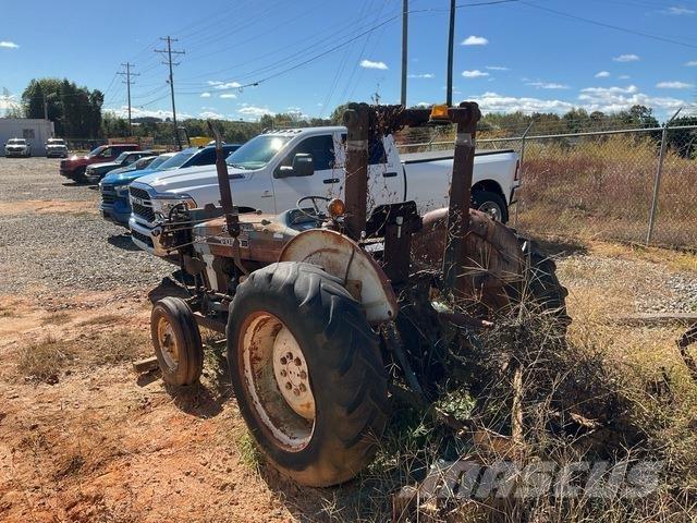 Ford 2810 جرارات مدمجة