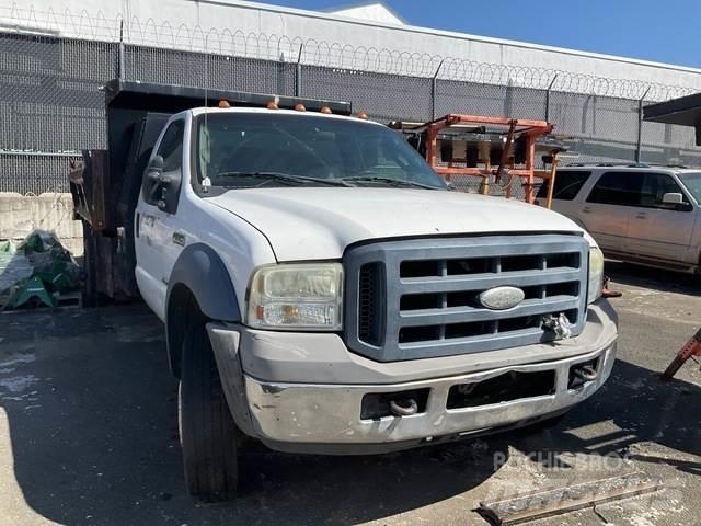 Ford 550 شاحنات قلابة