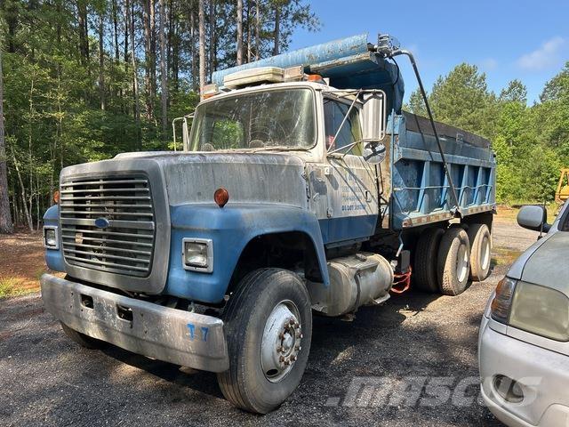 Ford 8000 شاحنات قلابة