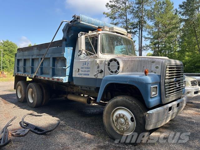 Ford 8000 شاحنات قلابة