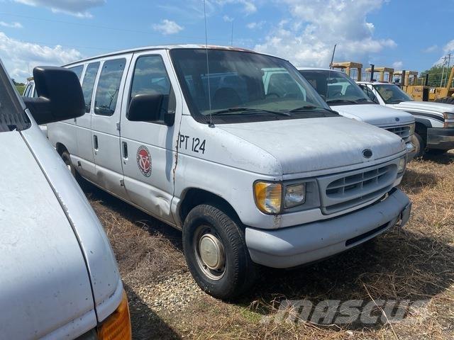 Ford E-150 سيارات
