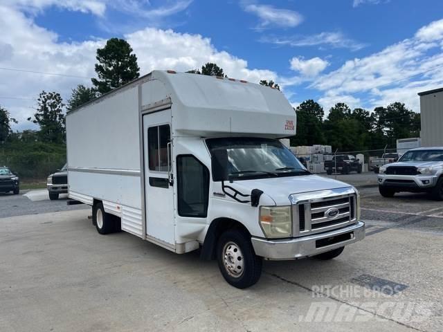 Ford E-250 هيكل صندوقي