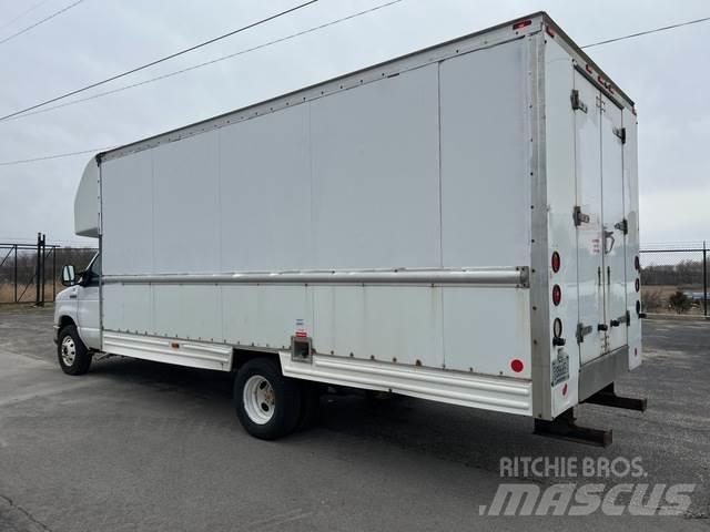 Ford E-350 شاحنات ذات هيكل صندوقي
