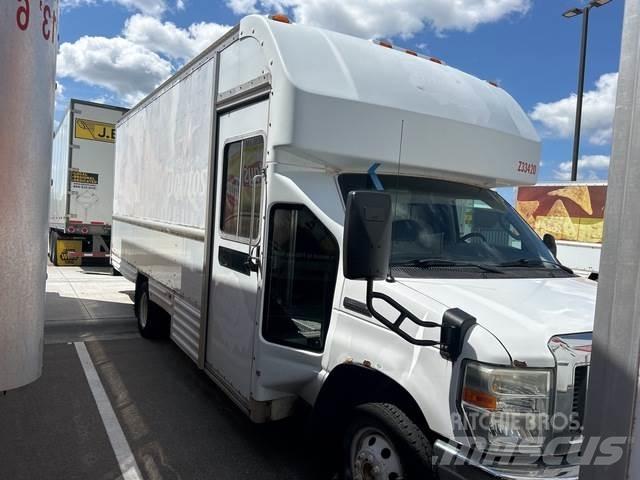 Ford E-350 هيكل صندوقي