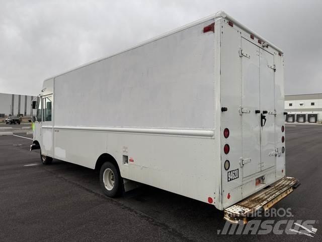 Ford E-350 شاحنة مقفلة