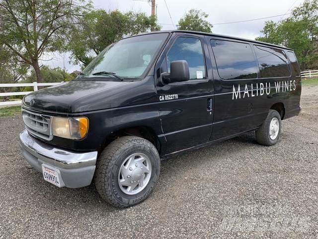 Ford E-350 سيارات