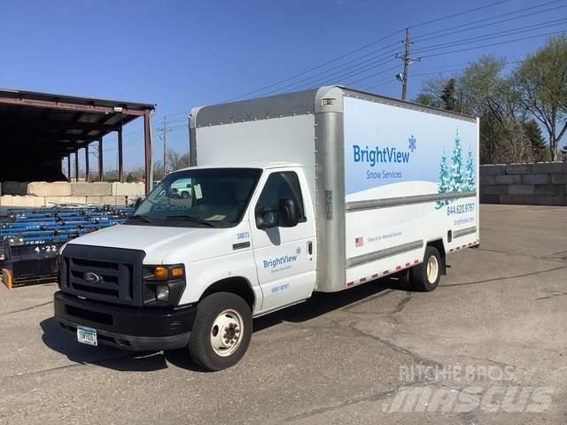 Ford E-350 شاحنات ذات هيكل صندوقي