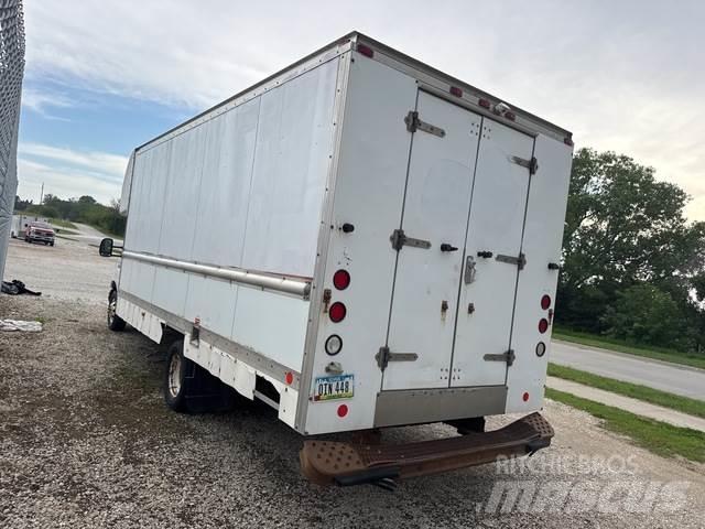Ford E-350 شاحنات ذات هيكل صندوقي