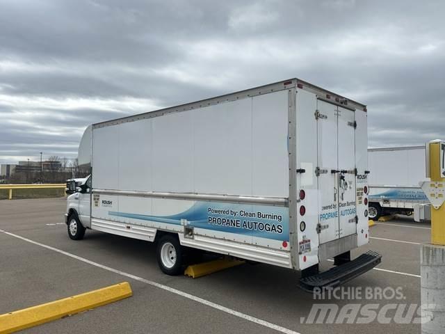 Ford E-350 شاحنات ذات هيكل صندوقي