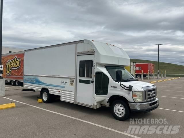 Ford E-350 شاحنات ذات هيكل صندوقي