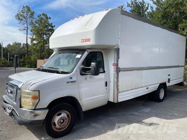 Ford E-350 شاحنات ذات هيكل صندوقي