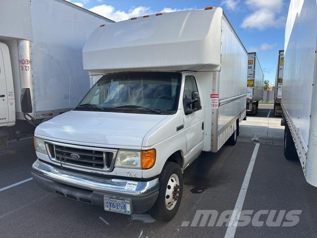 Ford E-350 هيكل صندوقي
