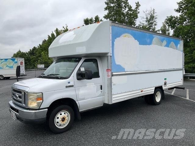 Ford E-350 شاحنات ذات هيكل صندوقي