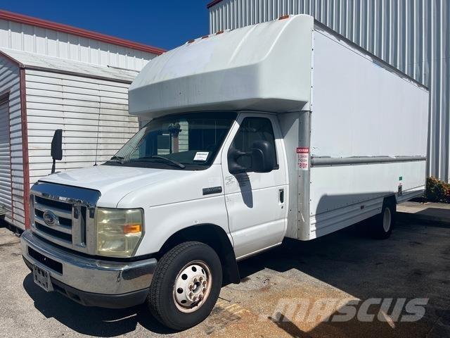 Ford E-350 هيكل صندوقي
