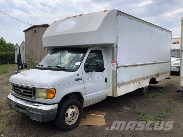 Ford E-350 هيكل صندوقي