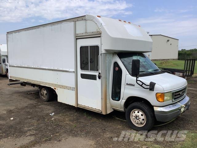 Ford E-350 هيكل صندوقي