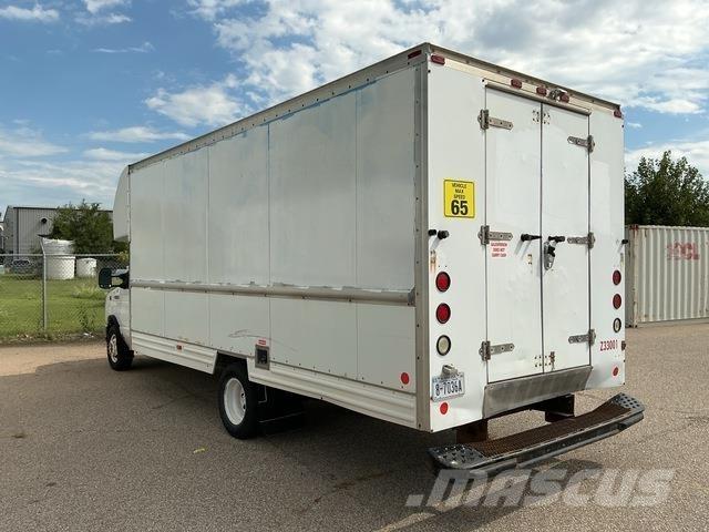 Ford E-350 شاحنات ذات هيكل صندوقي