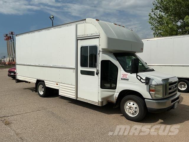 Ford E-350 شاحنات ذات هيكل صندوقي