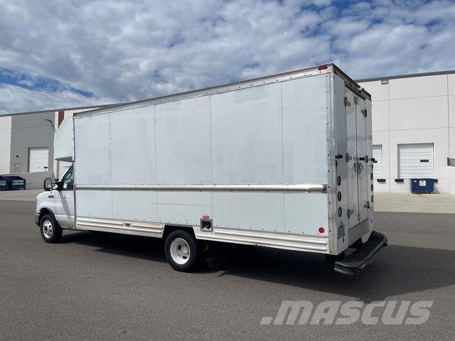 Ford E-350 شاحنات ذات هيكل صندوقي
