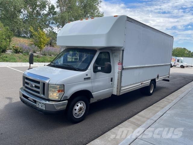 Ford E-350 شاحنات ذات هيكل صندوقي