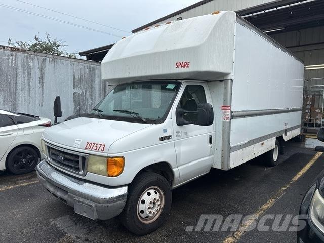 Ford E-350 هيكل صندوقي