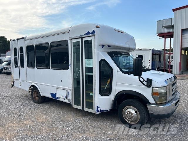 Ford E-350 حافلة صغيرة