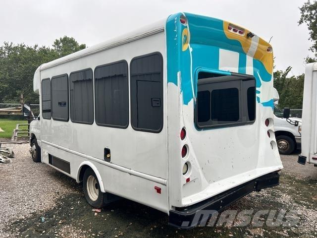 Ford E-350 حافلة صغيرة