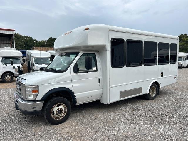 Ford E-350 حافلة صغيرة