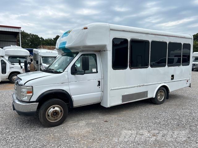 Ford E-350 حافلة صغيرة