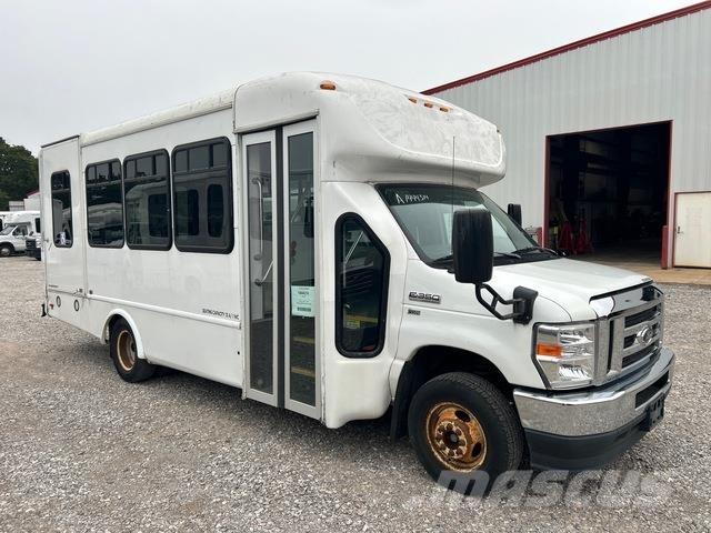 Ford E-350 حافلة صغيرة