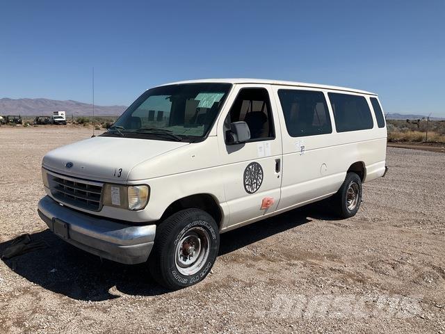 Ford E-350 سيارات