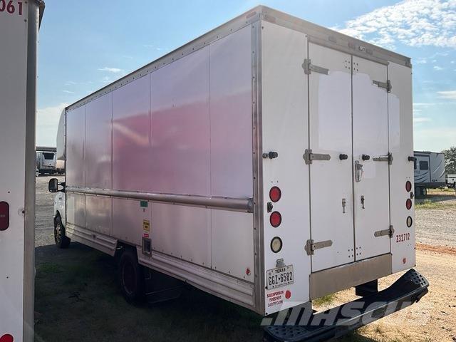 Ford E-350 هيكل صندوقي