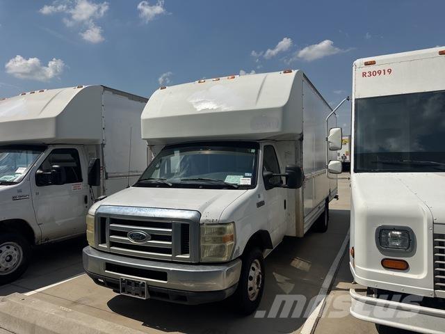 Ford E-350 هيكل صندوقي