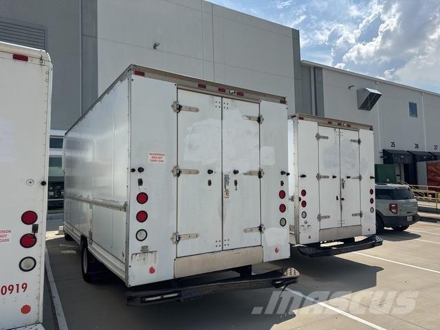 Ford E-350 هيكل صندوقي