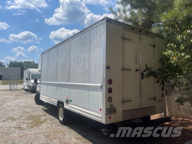 Ford E-350 هيكل صندوقي