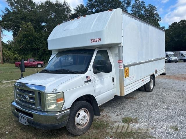 Ford E-350 شاحنات ذات هيكل صندوقي