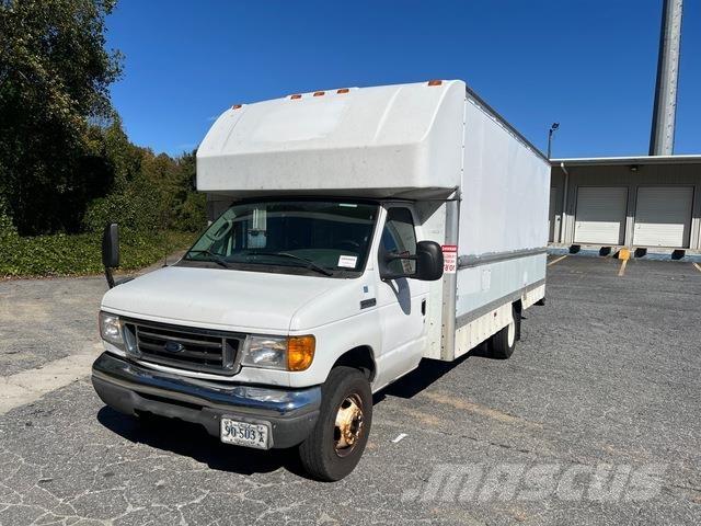 Ford E-350 شاحنات ذات هيكل صندوقي
