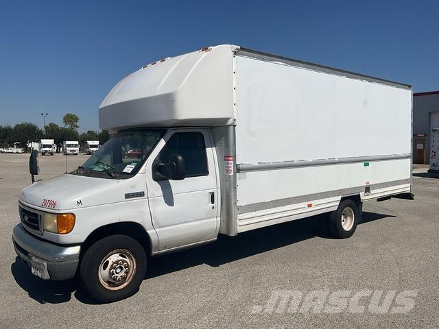 Ford E-350 شاحنات ذات هيكل صندوقي