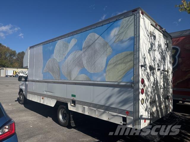 Ford E-350 هيكل صندوقي