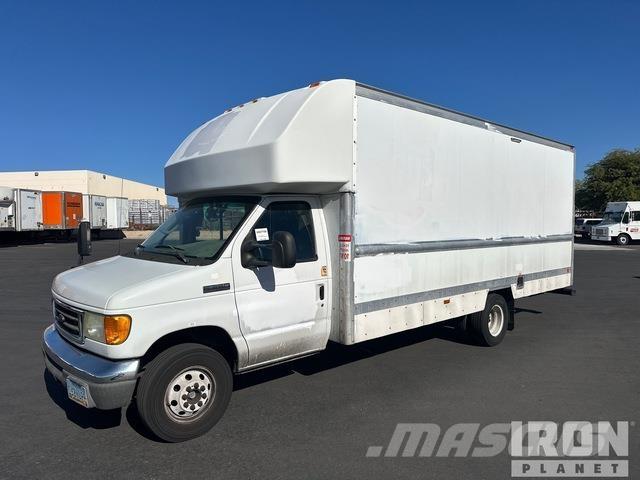 Ford E-350 هيكل صندوقي