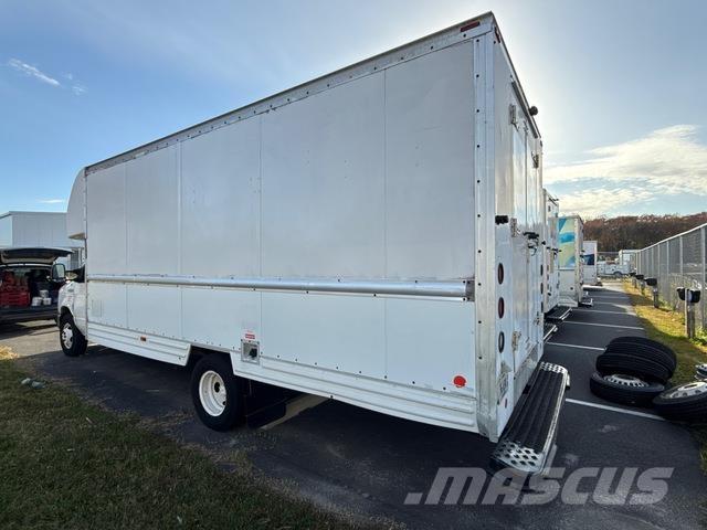 Ford E-350 هيكل صندوقي