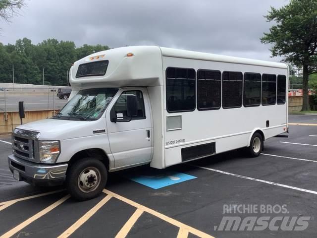 Ford E-450 حافلة صغيرة