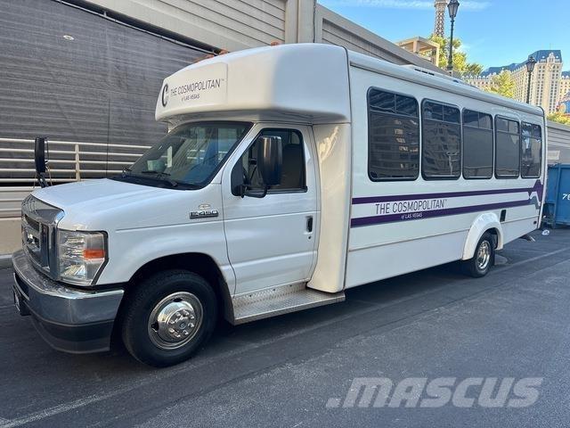 Ford E-450 حافلة صغيرة