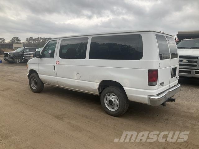 Ford E350 سيارات
