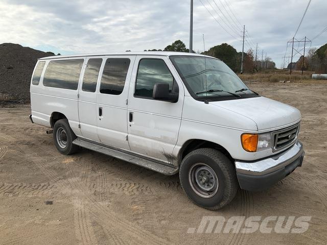 Ford E350 سيارات