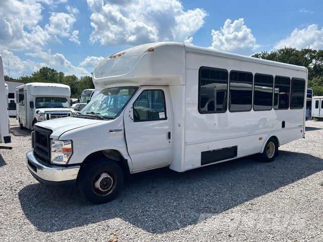 Ford E450 حافلة صغيرة