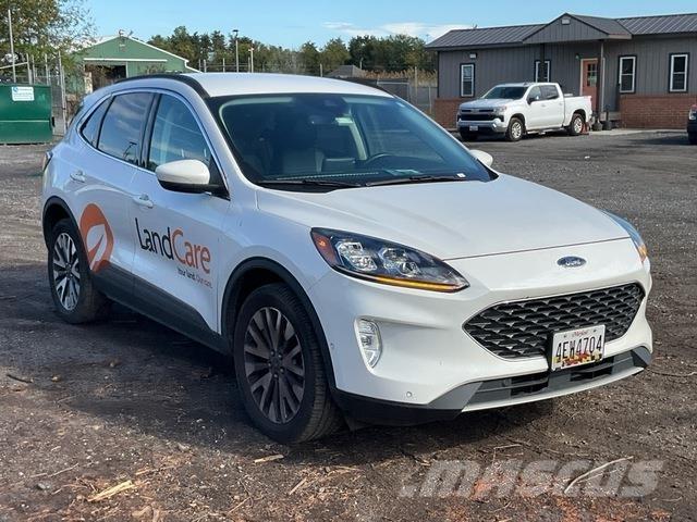 Ford Escape سيارات
