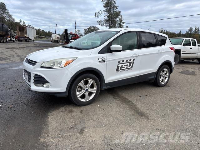 Ford Escape سيارات